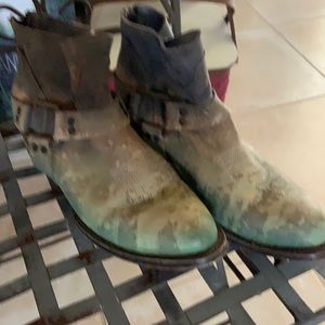 Freebird by Steven Ombré Boots 10